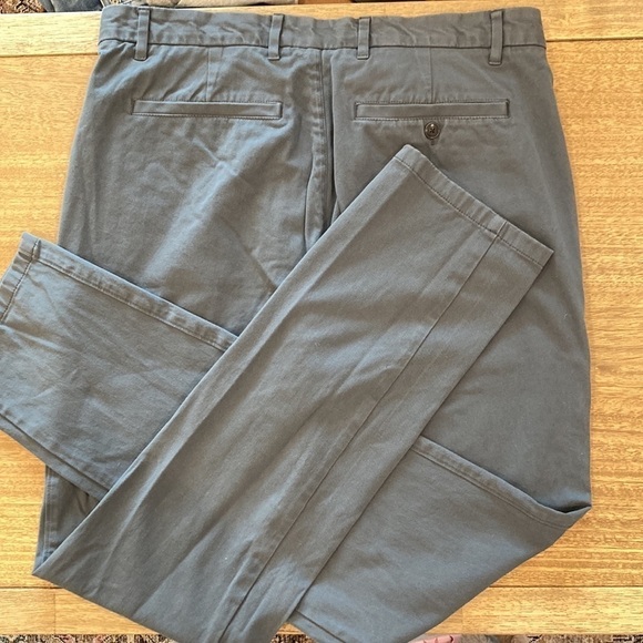 Everlane Mens Performance Chino Uniform Pant - Picture 9 of 11